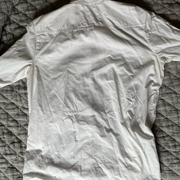 GAP Crisp White Button Down Collard Shirt - Picture 10 of 10